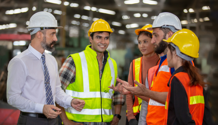 NRI Today - Skilled Workers Shortage: Businesses Seek More Immigrants