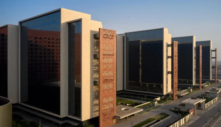 NRI Today - Handful Districts in Gujarat Dominate NRI Deposits