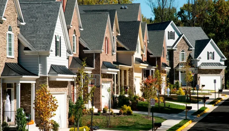 NRI Today - Immigrants Struggle with High US Rents