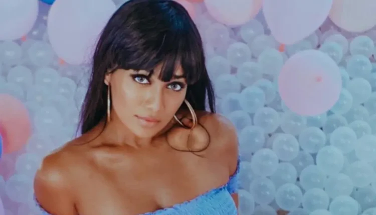 NRI Today - Rosette Sharma: A Canadian Icon in Music