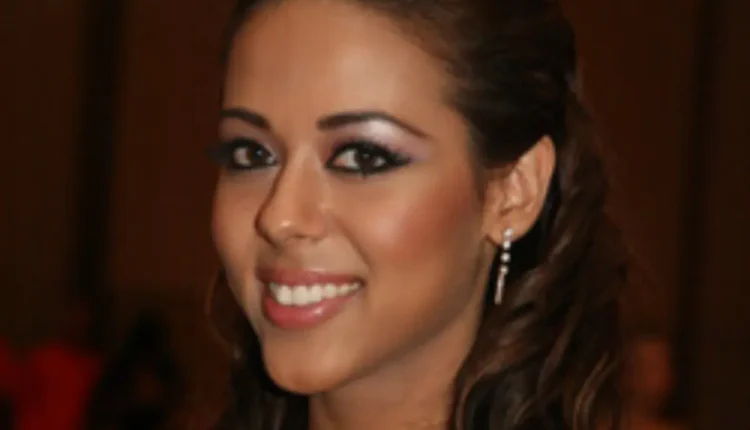 NRI Today - Sara Ghulam Navigating Life's Stage with Grace and Authenticity