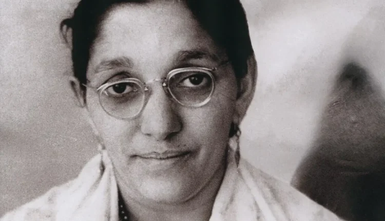 NRI Today - Amina Pahad: A Pillar of Strength in the Fight Against Apartheid