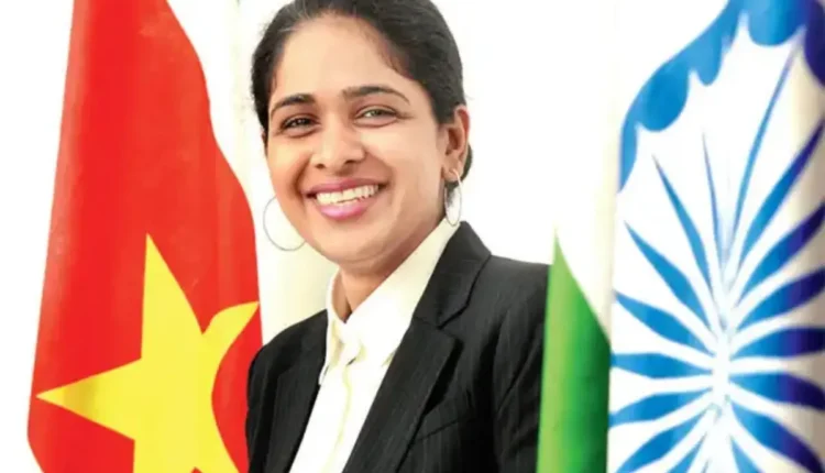 NRI Today - Aashna Kanhai: The Surinamese Diplomat Who Reconnected with Her Indian Roots