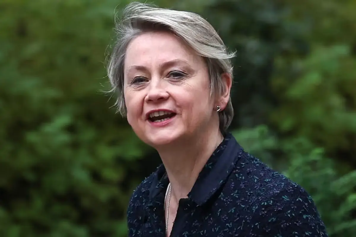 NRI Today - Foreign Students in UK: Deportation Warning for Overstaying