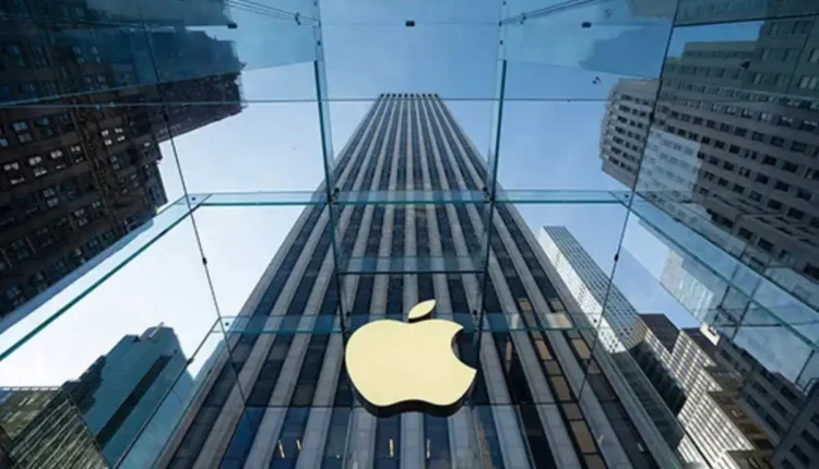 Apple Joins Google and Microsoft in Warning Staff on H-1B